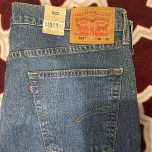 Levi's Classic Tapered Fit Blue Jeans